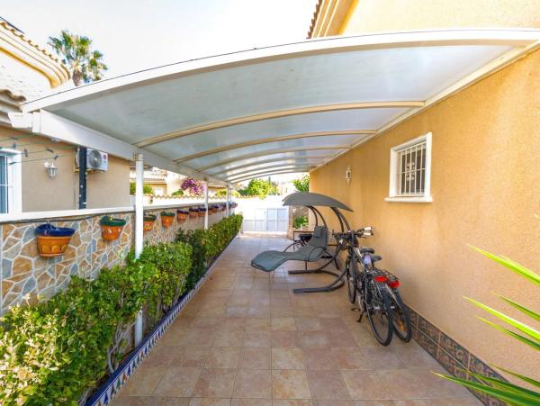 Casa independiente en calle Caramujo