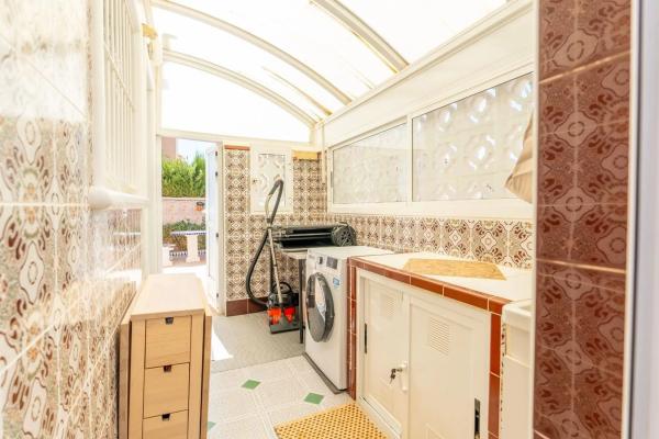 Casa independiente en calle Caramujo