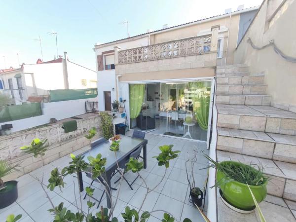 Chalet en avenida de Torrevieja