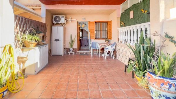 Chalet adosado en calle la Sagra s/n