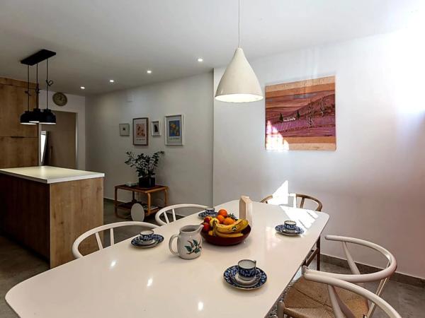 Chalet adosado en calle Joven Pura, 70