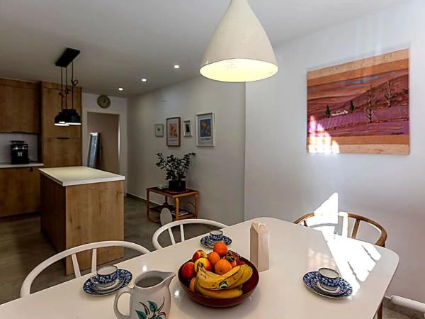 Chalet adosado en calle Joven Pura, 70