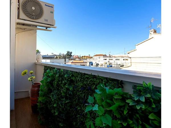 Chalet adosado en calle Joven Pura, 70