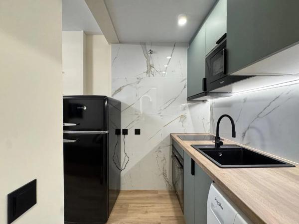 Estudio en calle Argolidas, 126