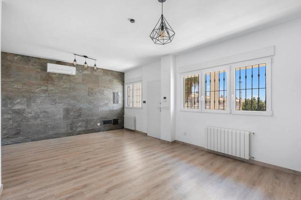 Casa independiente en avenida del Sur, 5