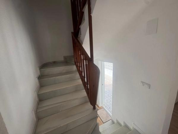 Chalet adosado en calle Paralela Doctor Waksman