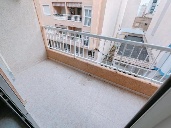 Piso en calle Concordia, 117