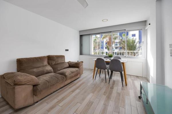 Piso en avenida de las Olas s/n