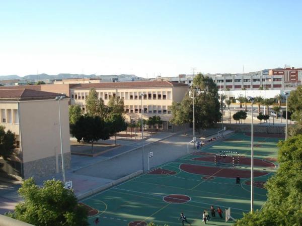 Piso en calle Alfredo Sánchez Torres, 17