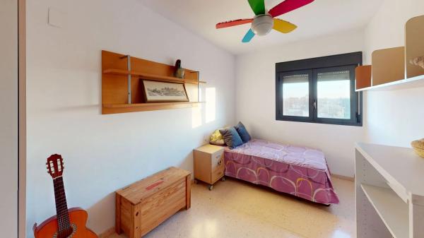 Piso en calle de Vicente Clavel Florentino