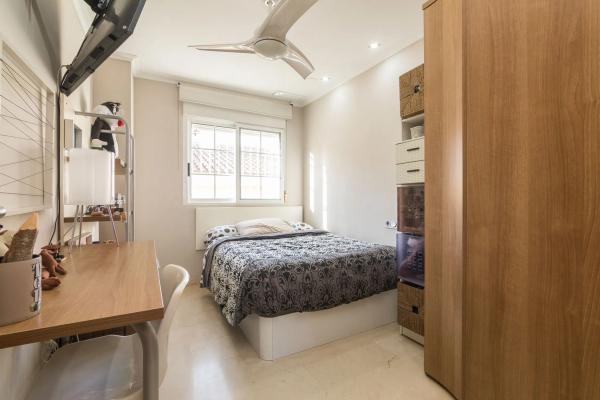 Chalet adosado en paseo d'Atzavares, 14