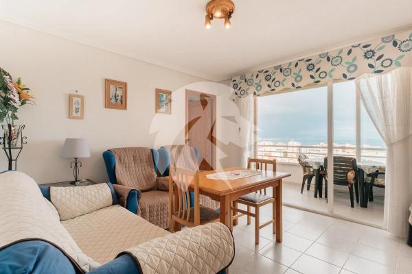 Piso en avenida Costa Blanca