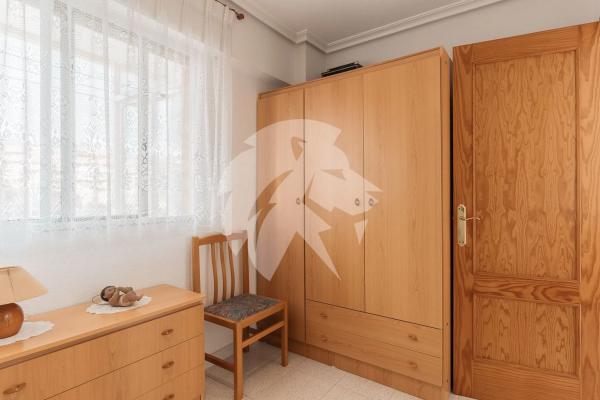 Piso en avenida Costa Blanca