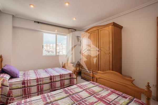 Piso en avenida Costa Blanca