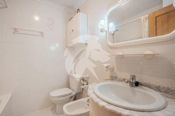 Piso en avenida Costa Blanca