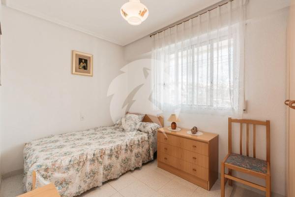 Piso en avenida Costa Blanca