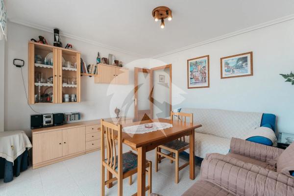 Piso en avenida Costa Blanca