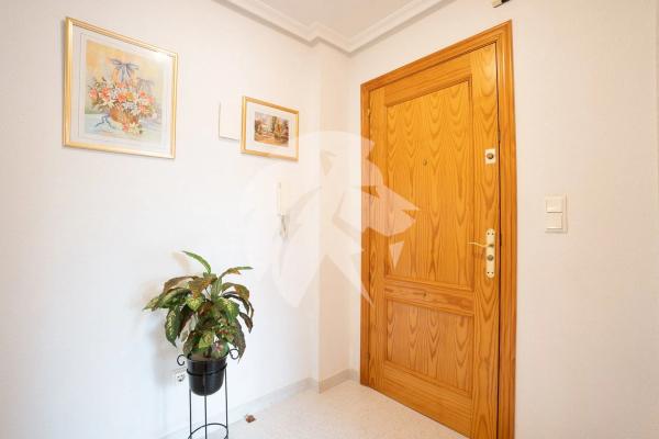 Piso en avenida Costa Blanca