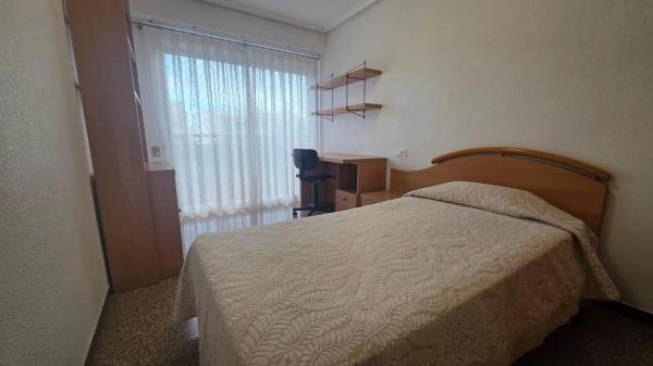 Piso en calle Mariano Benlliure, 67