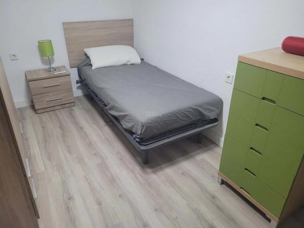 Piso en Barrio Plaza Crevillente-Juzgados