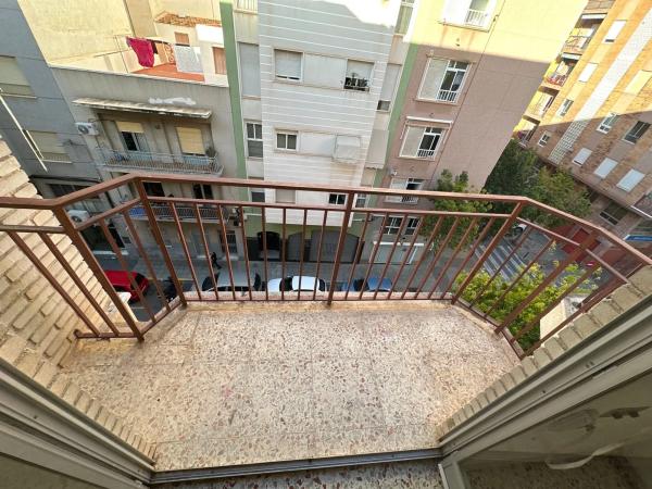 Piso en calle Ruperto Chapí, 77