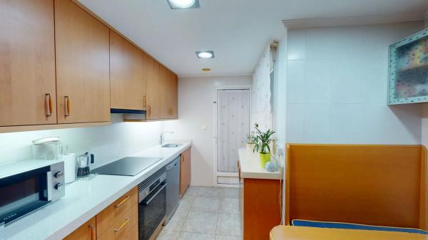 Piso en avenida d'Elx