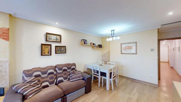 Piso en avenida d'Elx