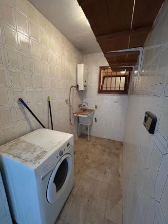 Piso en calle Reina Victoria, 128