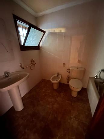 Piso en calle Reina Victoria, 128