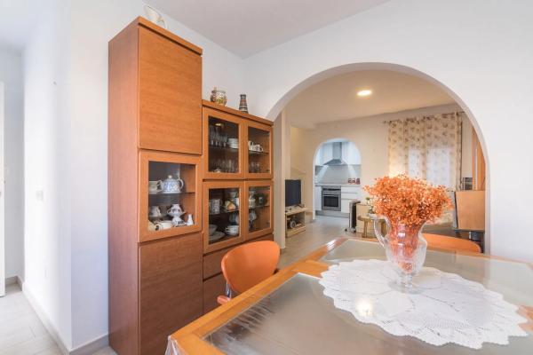 Chalet adosado en calle de Creta, 74