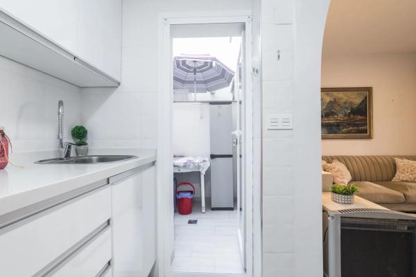 Chalet adosado en calle de Creta, 74