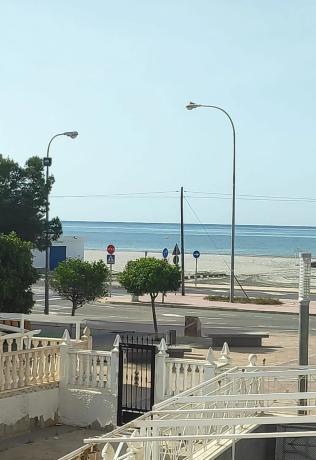 Chalet pareado en calle Biar, 1