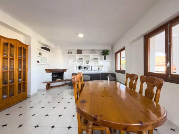 Chalet en avenida d'Oriola