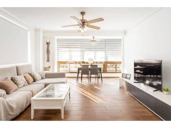 Piso en calle Sacerdote Isidro Albert