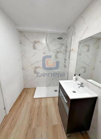 Piso en calle de la Primavera, 19