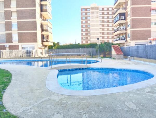 Piso en calle Sacerdote Isidro Albert, 4