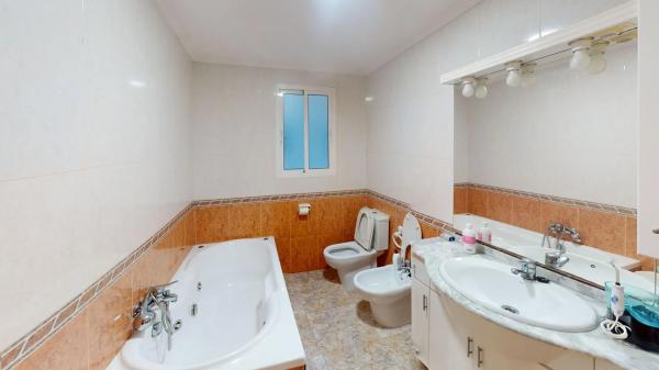 Piso en calle Montero Ríos