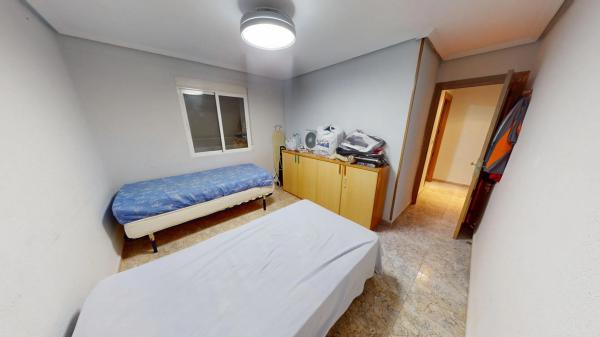 Piso en calle Montero Ríos