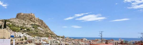 Ático en rambla de Méndez Núñez
