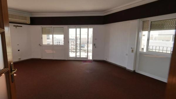 Ático en rambla de Méndez Núñez