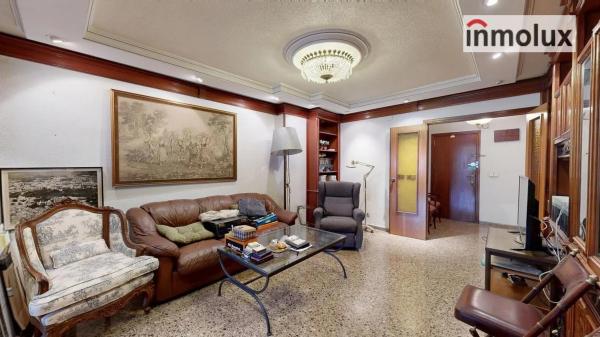 Piso en avenida Maisonnave, 33