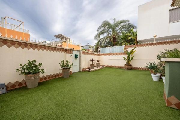 Casa independiente en avenida Conrado Albaladejo