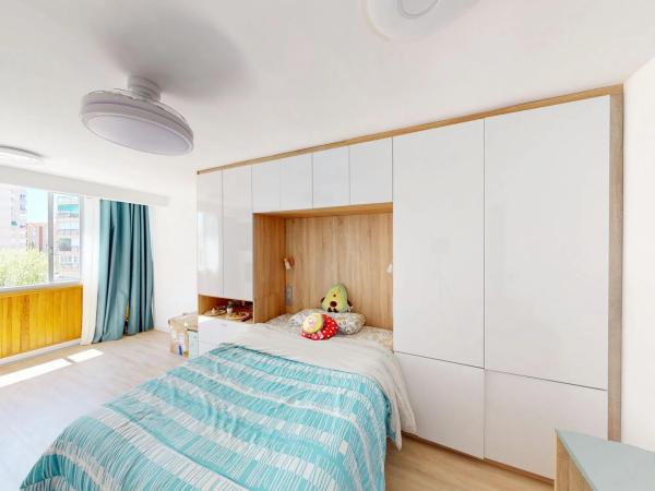 Piso en calle Palas Atenea