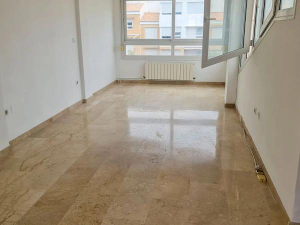 Chalet adosado en calle Océano