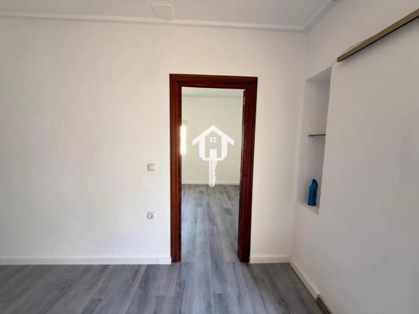 Piso en CL Enrique Monsonis Domingo