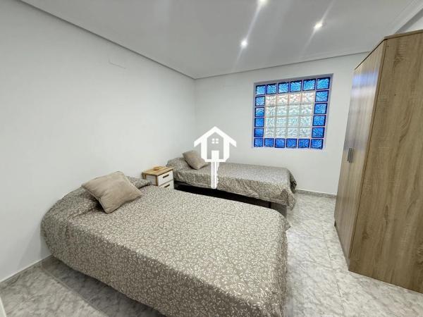 Piso en CL Musico Alfosea