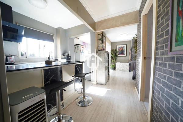 Piso en CL Pintor Pedro Camacho