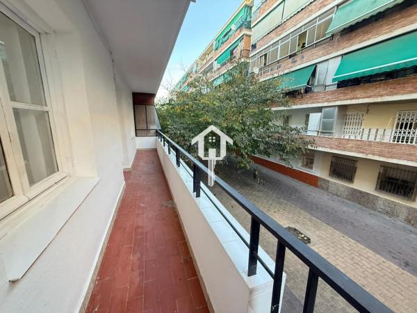 Piso en CL Musico Torres Climent