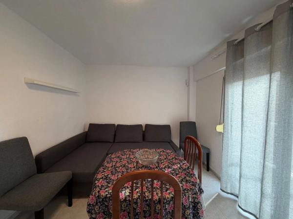 Piso en Barrio Colonia Requena - Virgen del Carmen