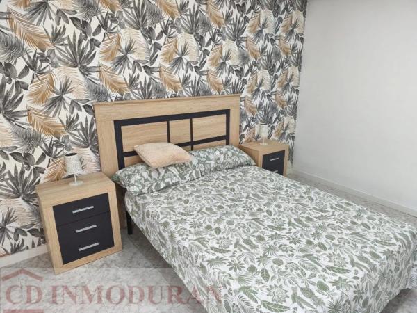 Piso en calle Músico Alfosea, 5